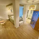 Emeraude Romance Avec Prive - 402 Apartment *