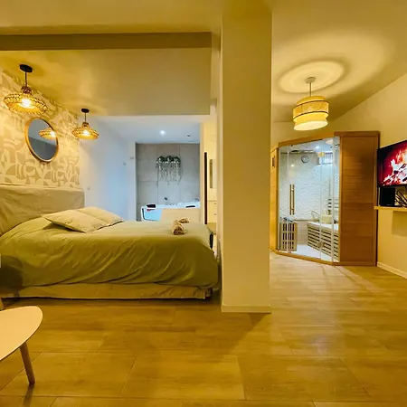 Appartement émeraude Romance Avec Privé - 402 Rouen