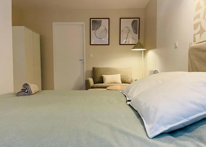 émeraude Romance Avec Privé - 402