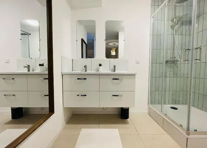 Апартаменти Emeraude Romance Avec Prive - 402 *