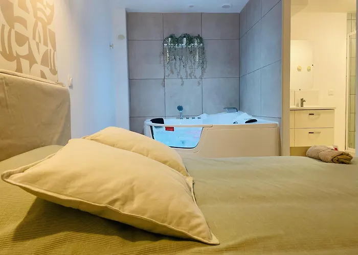 Emeraude Romance Avec Prive - 402 Апартаменти