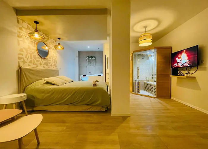 Апартаменти Emeraude Romance Avec Prive - 402 Руан