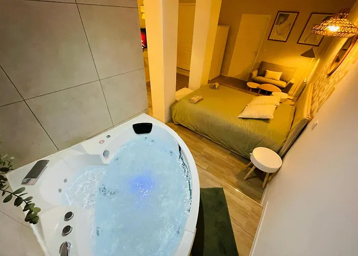 Emeraude Romance Avec Prive - 402 * Руан